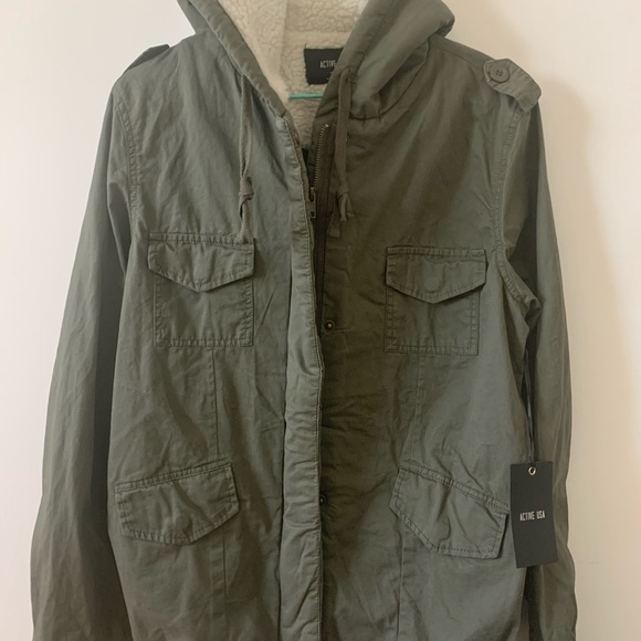 Green jacket - Picture 1 of 4
